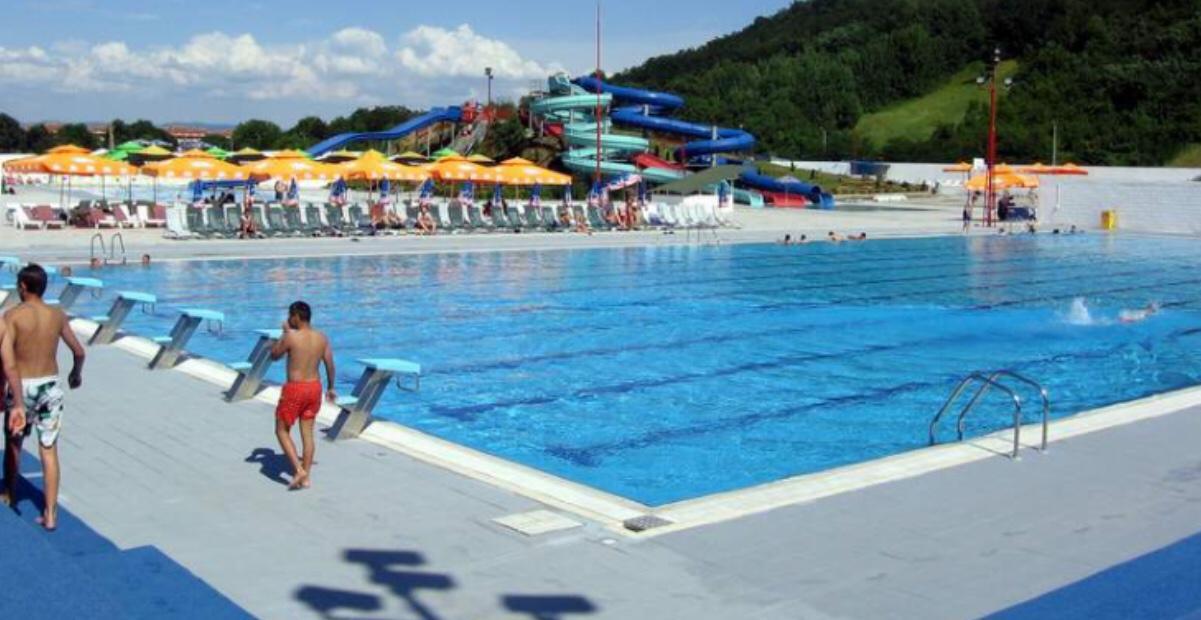 Holiday Wing Apartment 2 Jagodina Luaran gambar